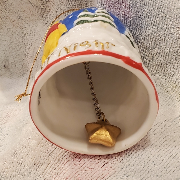 Classic Pooh - A SILENT SORT OF NIGHT - bell Christmas ornament by Midwest - Picture 6 of 7